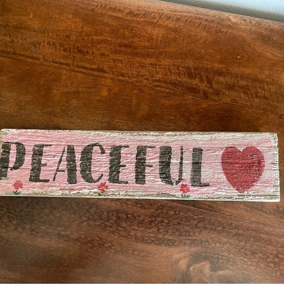 Peaceful wood sign decor - Picture 5 of 8